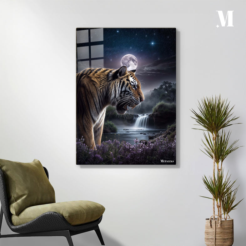 Night Tiger Wanderer